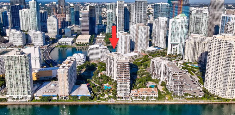 520 Brickell Key Dr APT A604, Miami, FL 33131