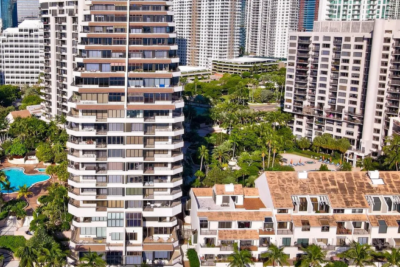 520 Brickell Key Dr APT A604, Miami, FL 33131