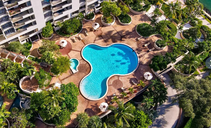 520 Brickell Key Dr APT A604, Miami, FL 33131