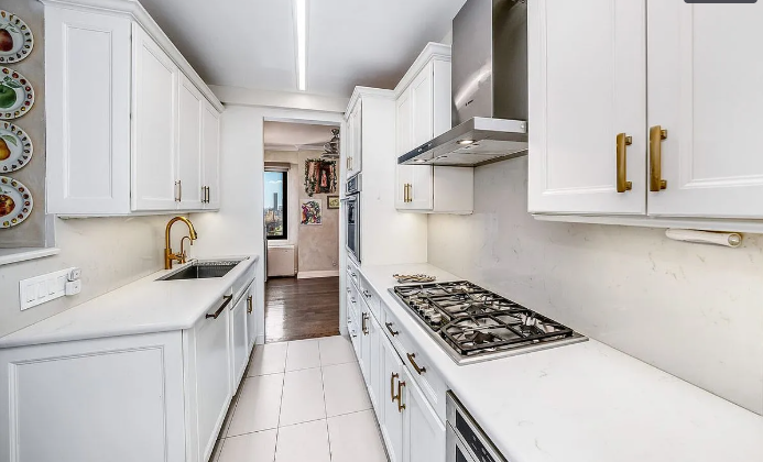 303 E 57th St APT 30F, New York, NY 10022