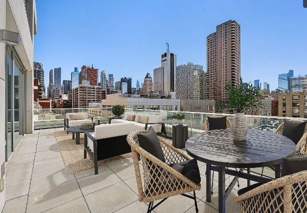 611 W 56th St #9A, New York, NY 10019