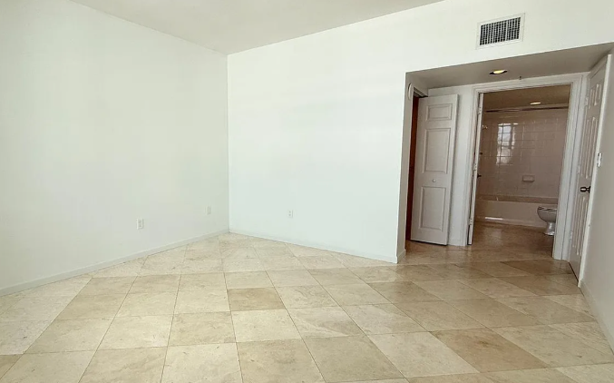 1155 Brickell Bay Dr #PENTHOUSE 104, Miami, FL 33131