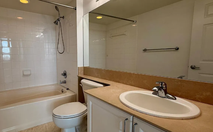 1155 Brickell Bay Dr #PENTHOUSE 104, Miami, FL 33131