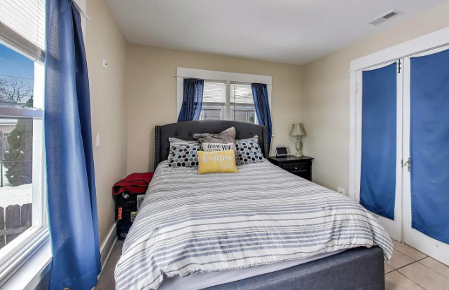 4633 W Grace St, Chicago, IL 60641