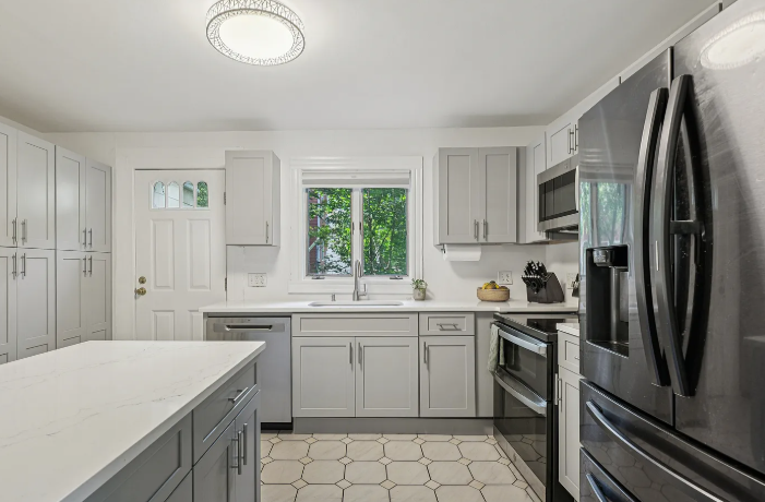 164 Ruthven St APT 1, Boston, MA 02121