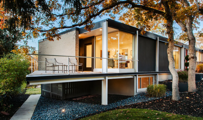 2777 E Comanche Dr S, Salt Lake City, UT 84108