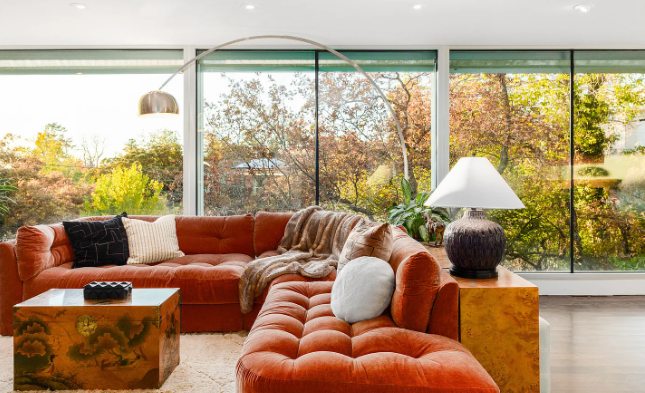 2777 E Comanche Dr S, Salt Lake City, UT 84108