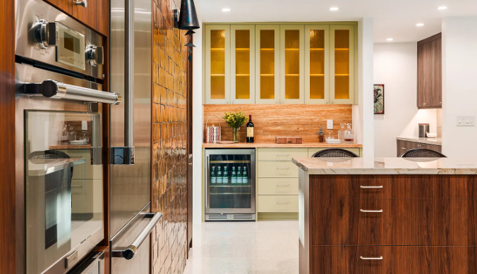 2777 E Comanche Dr S, Salt Lake City, UT 84108